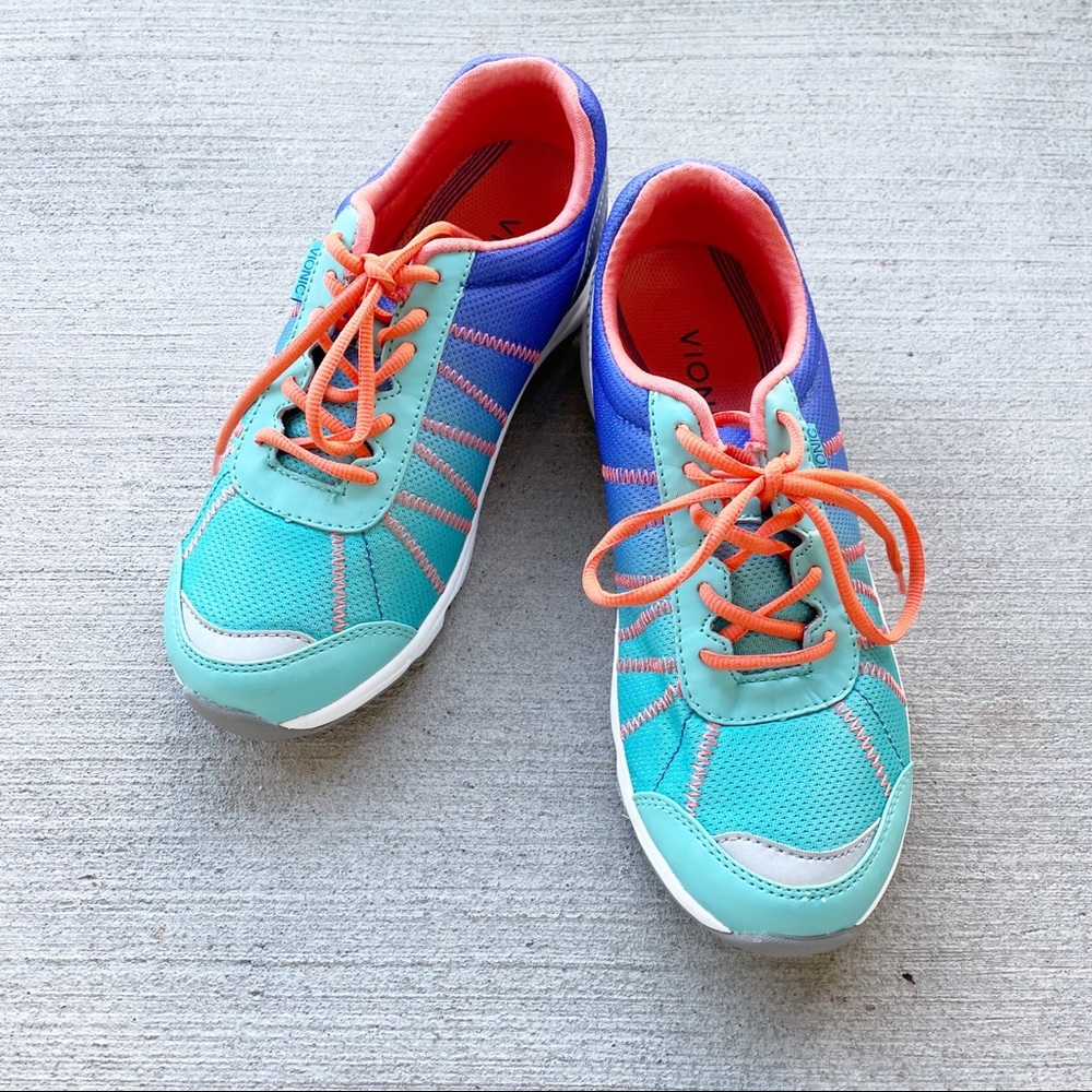 Women’s Vionic Alliance Walking Sneakers with Orthaheel Size 8 MSRP: $120